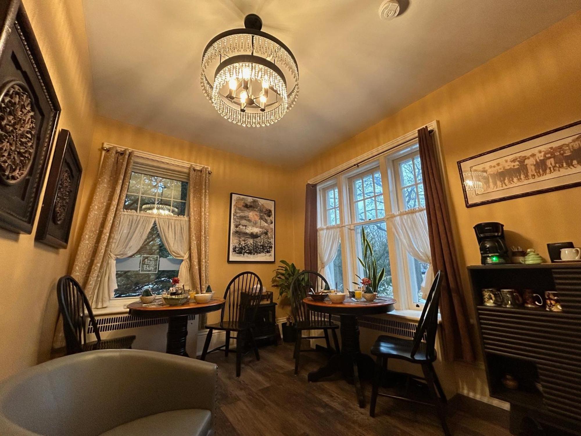 The Inn On Bay Gravenhurst Kültér fotó